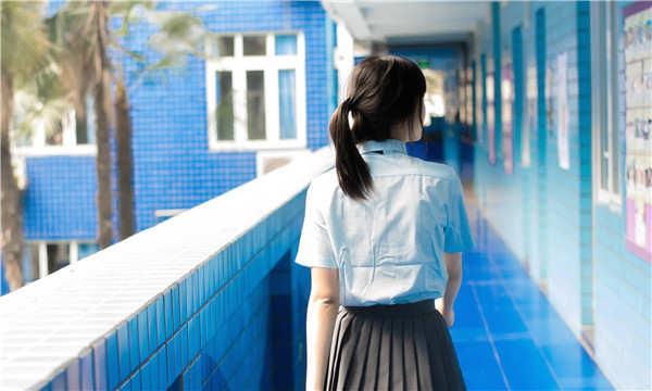 理县如何找到一个可以帮助我生孩子的女人？